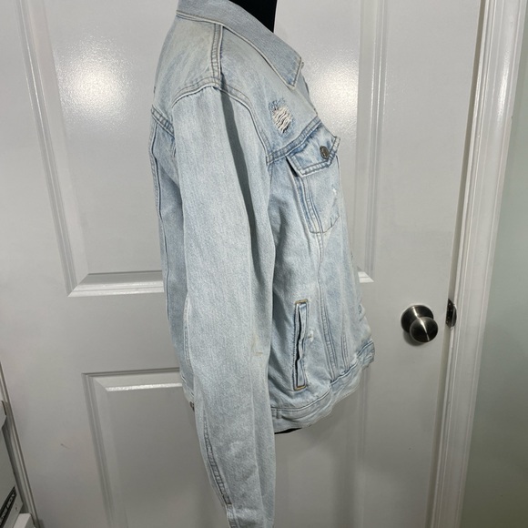Gap Light Blue Denim Jacket Size Medium CB- - Picture 12 of 14